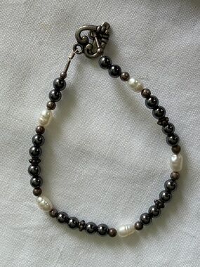 Hematite and Fresh Water Pearl Bracelet with Heart closure